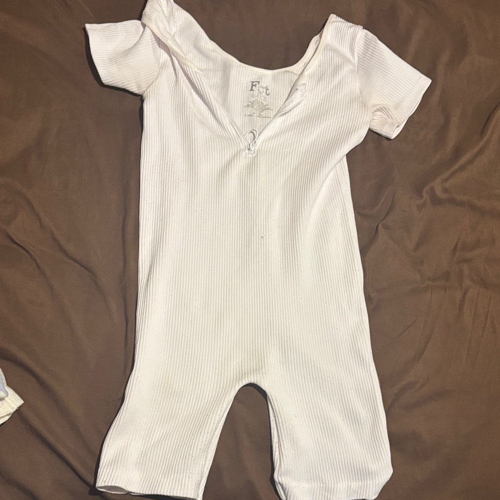 White Ribbed Romper